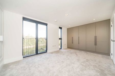Bryanston Close, UB2, London - Photo 4