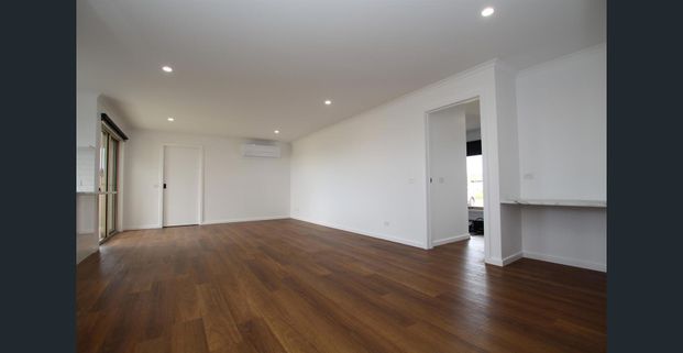 Low Maintenance Home - Photo 1