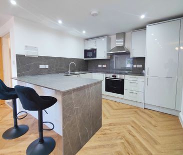 Haslucks Green Road, Shirley, SOLIHULL - Photo 4