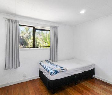 Three bedroom home! - Photo 1