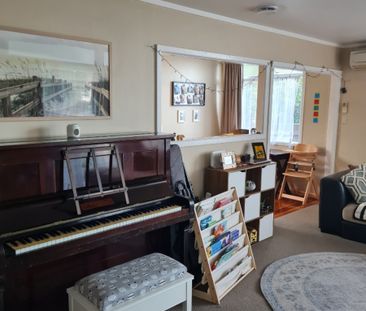 Low maintenance home in Onekawa. - Photo 5