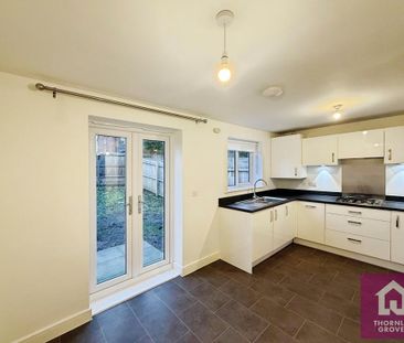 3 bedroom semi-detached house to rent - Photo 2