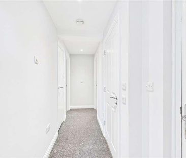 Garlands Road, Redhill, Surrey, RH1 - Photo 2