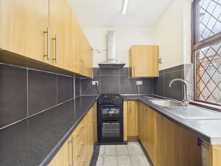 2 bedroom terraced house to rent - Photo 3