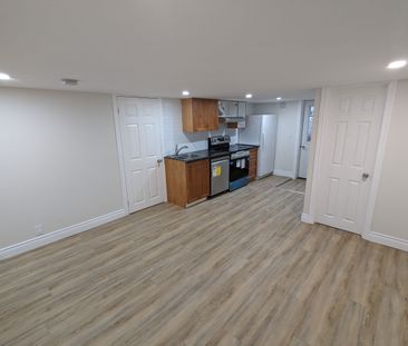 For Lease - 903 Tenth Street Unit# Lower, Mississauga, Ontario - Photo 1