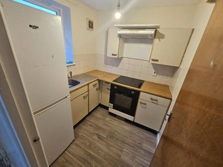 1 bedroom flat to rent - Photo 3