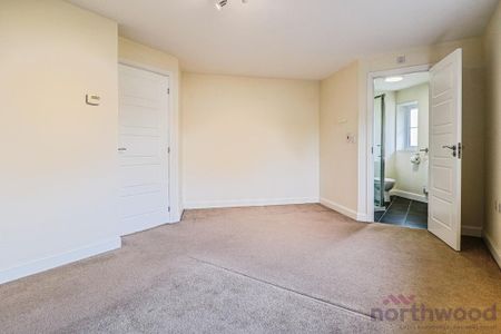 3 bedroom detached house to rent - Photo 2