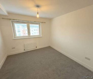 2 bedroom property to rent in Renfrew - Photo 4