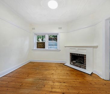 1 Forsyth Street, Willoughby NSW 2068 - House For Rent | Domain - Photo 2