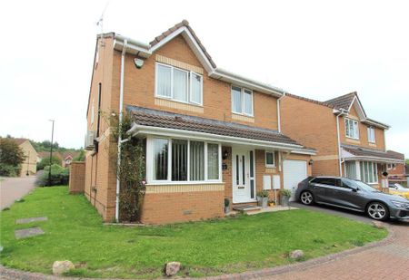 5 bedroom detached house to rent - Photo 2