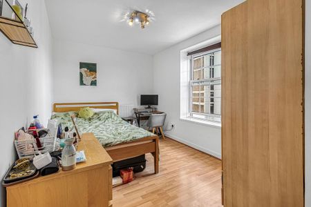 4 bedroom flat to rent - Photo 5