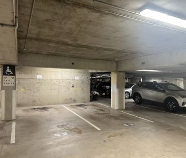 4.5 Star Hotel, Top Floor Fully Furnished Apartment - Photo 1