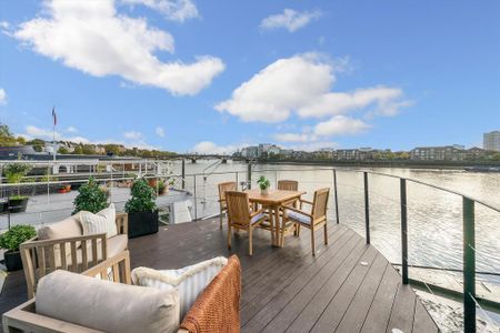 2 bedroom houseboat to rent - Photo 2