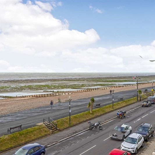 Marine Parade, Worthing - Photo 1