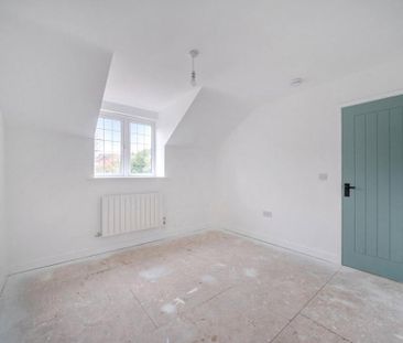 3 bedroom detached house to rent - Photo 4