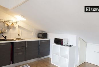 Via del Casale Sansoni, Rome, Lazio 00135