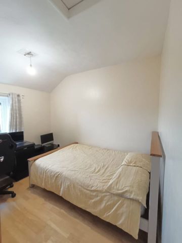 2 Bed End Terrace, Manor Oaks Road, S2 - Photo 3