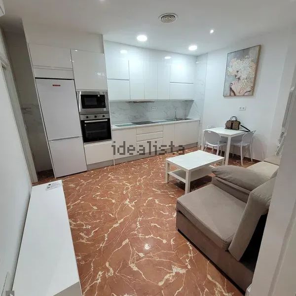 Alquiler de piso en Plaza Pi y Margall - Foto 1