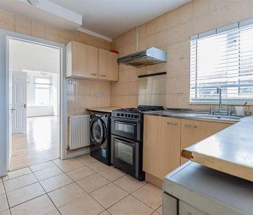 Hawthorn Road West, Llandaff North, Cardiff, CF14 - Photo 1