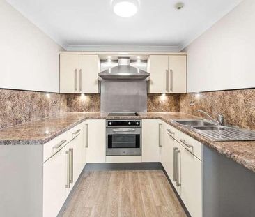 Bowling Court, Wakefield, WF2 - Photo 5