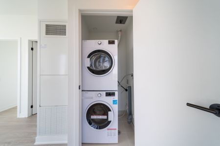 For Lease - 2495 Eglinton Avenue Unit# 810, Mississauga, Ontario - Photo 3