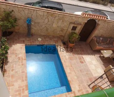 Alquiler de chalet adosado en Calle Alcalá Galiano s/n - Photo 3