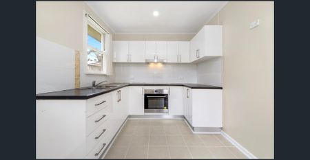 Neat & Tidy Family Home - Photo 4