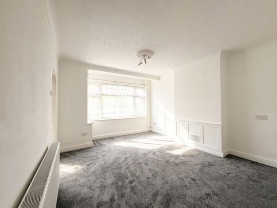 2 bedroom maisonette to rent - Photo 1