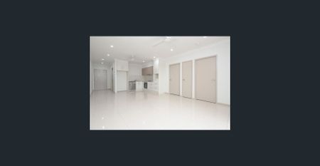 Modern Two-Bedroom Apartment with Dual Balconies and Secure Parking in Prime Location - Photo 3