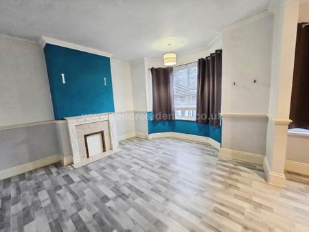 2 bedroom end of terrace house to rent - Photo 3