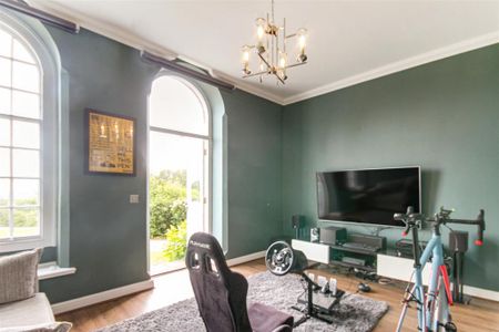 4 bedroom terraced house to rent - Photo 3