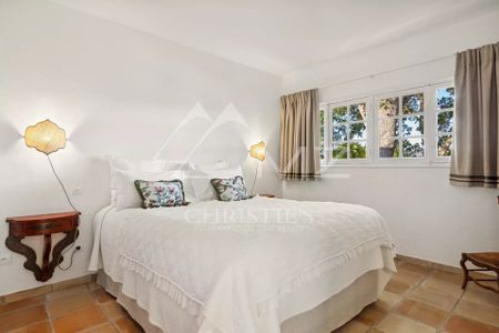 Proche Mougins - Domaine sécurisé - 5 chambres - Photo 4
