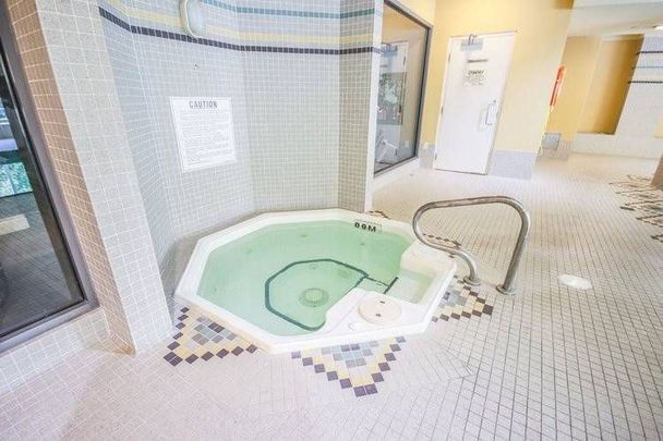 For Lease - 21 Hillcrest Avenue Unit# 508, Toronto, Ontario - Photo 1