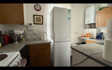 1 bedroom property to rent - Photo 4