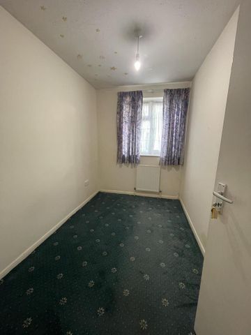 3 bedroom terraced house to rent - Photo 4