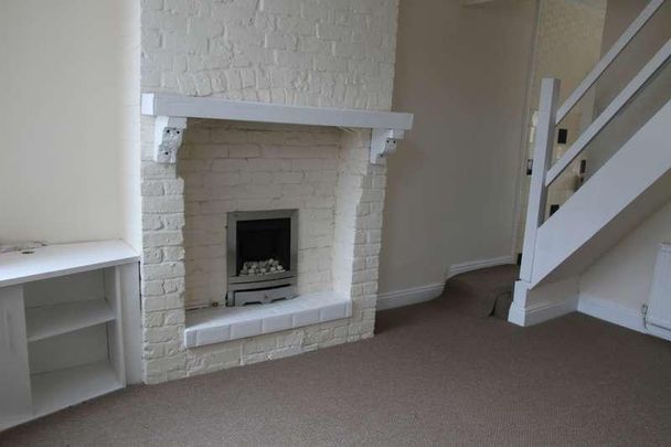 Thornfield Street, Salford, Greater Manchester, M5 - Photo 1