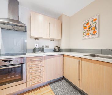 1 bedroom apartment to rent - Photo 2