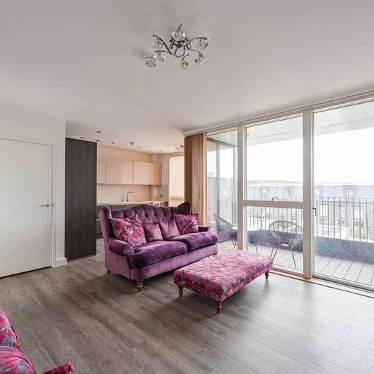 Honour Lea Avenue, Stratford, E20 - Photo 1