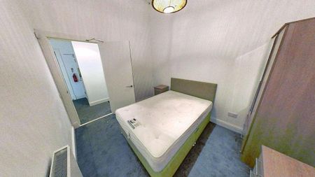 3 bedroom apartment to rent - Photo 3