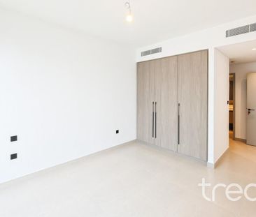 Single Row | Fully Upgraded | Landscaped - Photo 5