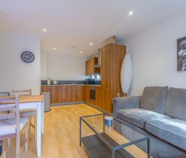 1 bedroom apartment to rent - Photo 2