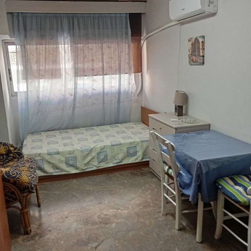 Studio/Γκαρσονιέρα για ενοικίαση - Καλλιθέα, - Photo 1