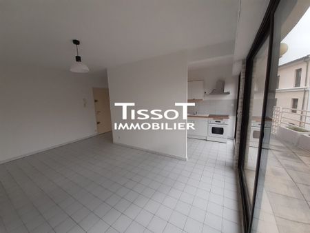 Location Appartement 3 pièces 61m² NIMES 30000 - Photo 2