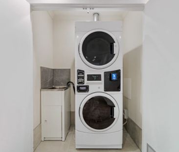 Single Ensuite Room - Photo 6