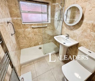 3 bedroom bungalow to rent Carroll Drive, ST3 - Photo 5