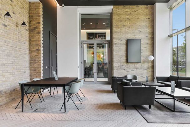 Insignia Point, E20 1JH, London - Photo 1