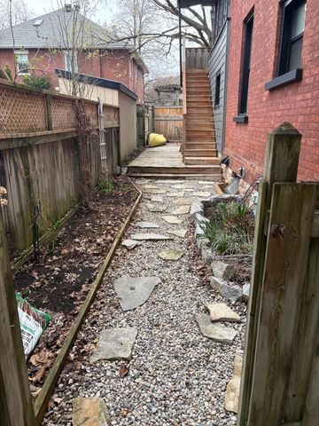 448 Riverdale - Photo 2