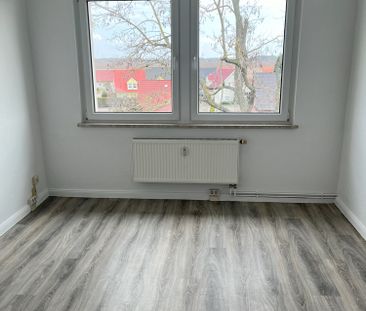 In Sanierung Charmante Dachgeschoss-Wohnung - Photo 2