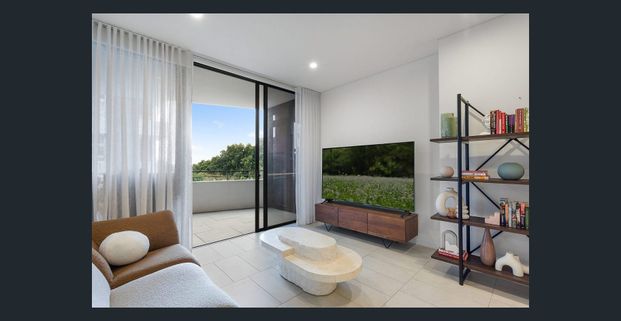 North-Facing Apartment In The Moreton Building with Leafy Aspect - Photo 1