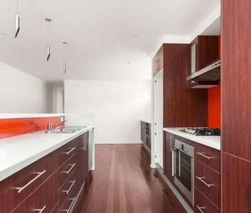 8 Bent Street, Kensington For Lease - Photo 2